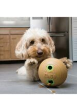 KONG Bamboo Feeder Ball M - interaktyvus žaislas šunims, skanėstų kamuolys