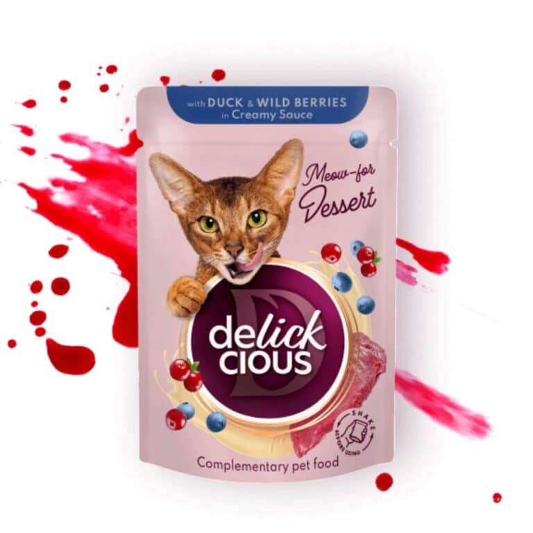 Delickcious gabaliukai su antiena ir miško uogomis kreminiame padaže katėms, 80g